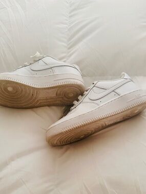 Nike White Low-Top Leather Sneakers